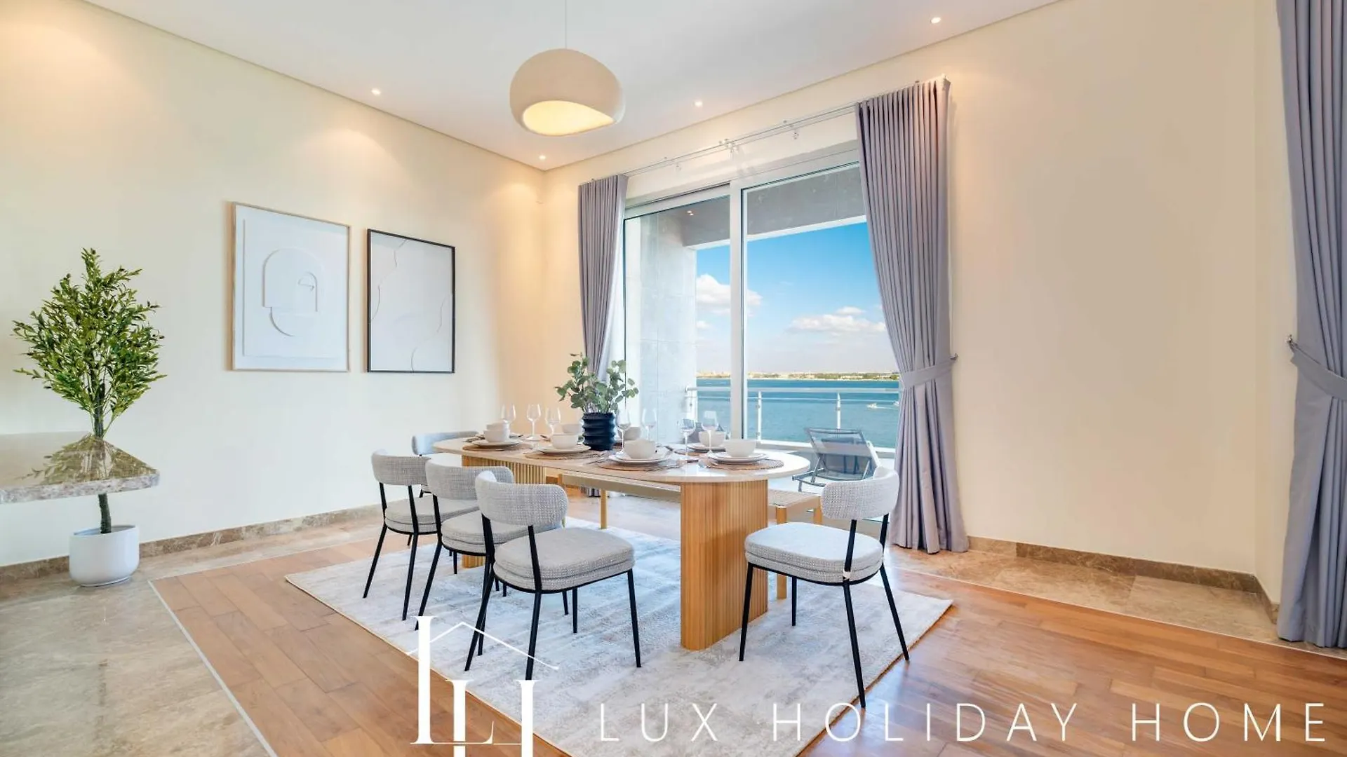 Lux The Palm Burj View Suite Dubaj Apartman