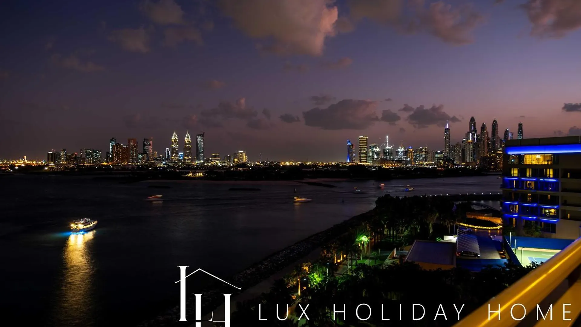 Lux The Palm Burj View Suite Dubaj Apartman