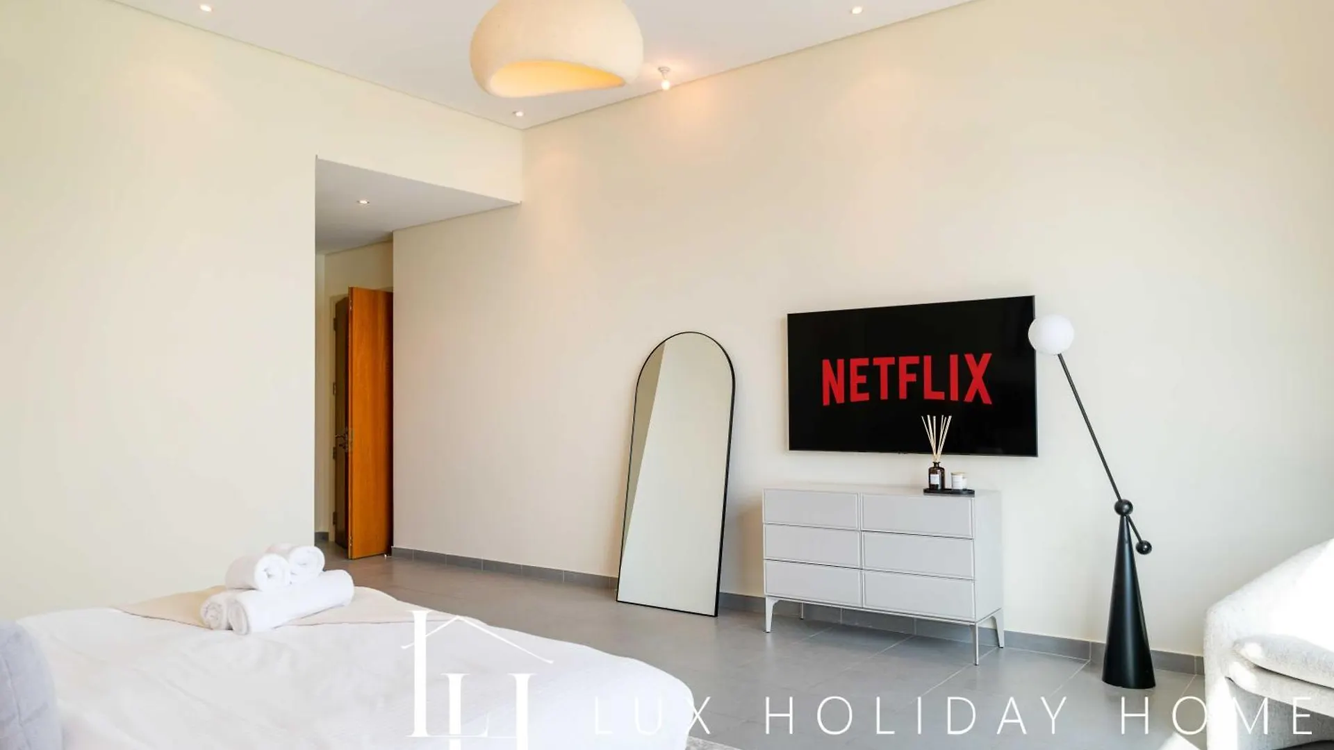 Lux The Palm Burj View Suite ドバイ アパート