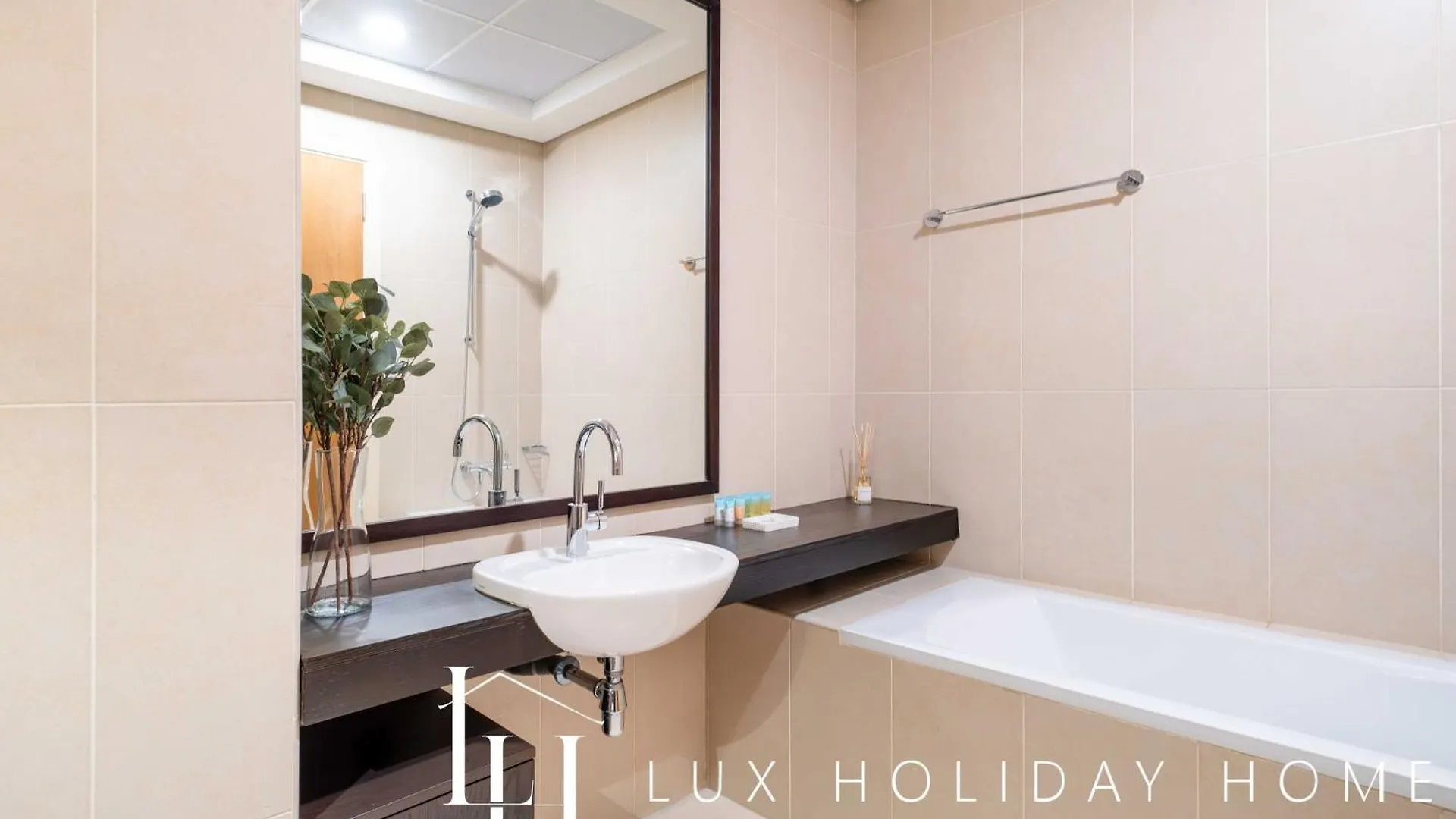 Lux The Palm Burj View Suite ドバイ アラブ首長国連邦