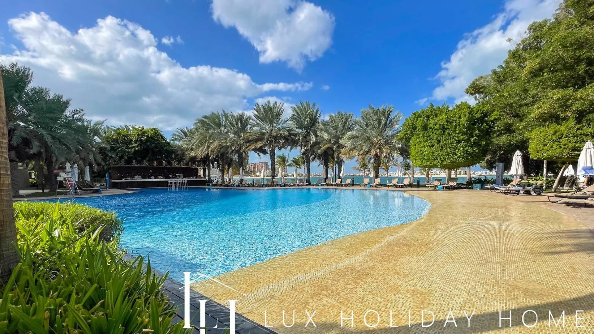 Lux The Palm Burj View Suite Dubai Birleşik Arap Emirlikleri