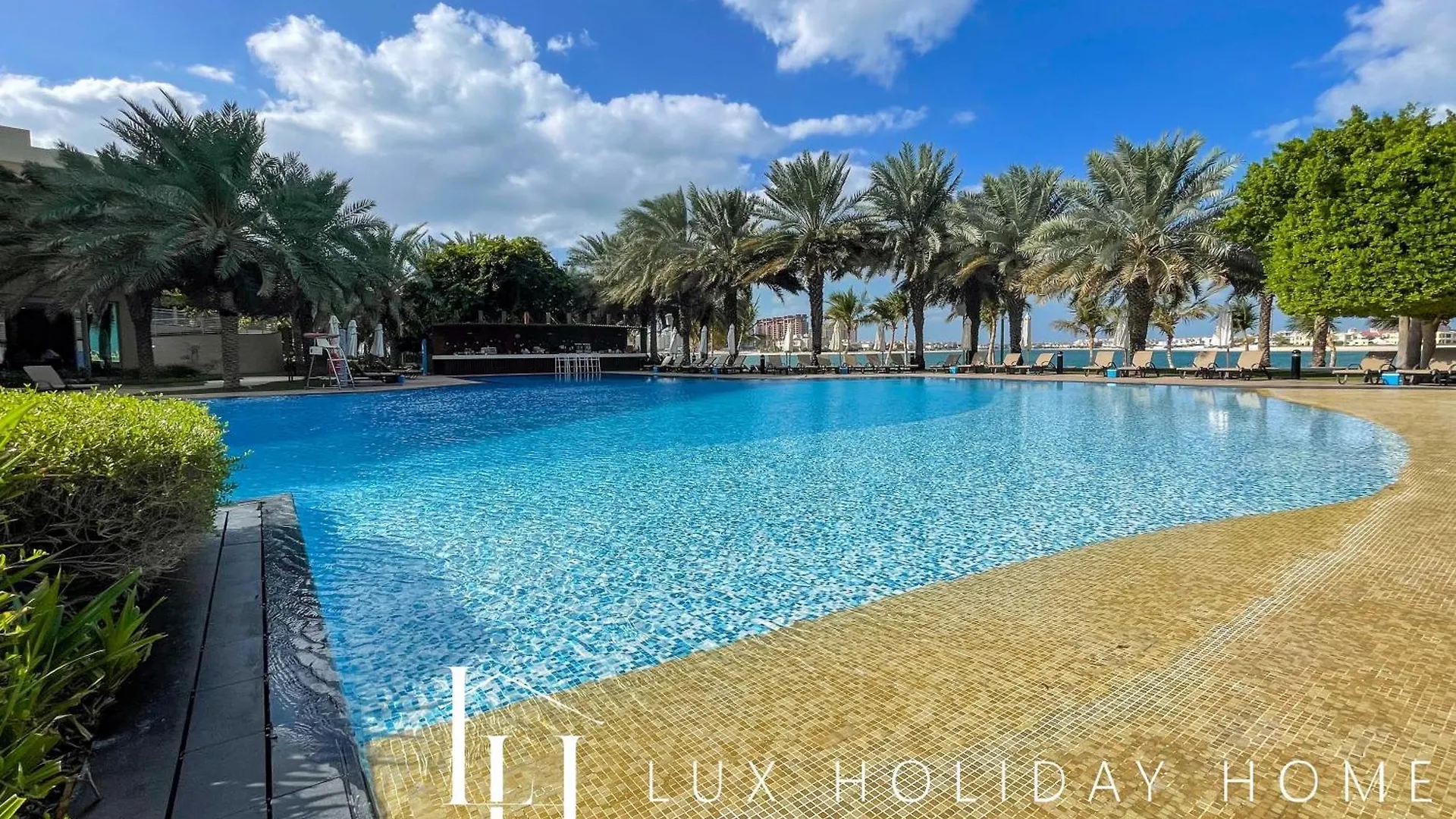 Lux The Palm Burj View Suite Dubai Birleşik Arap Emirlikleri