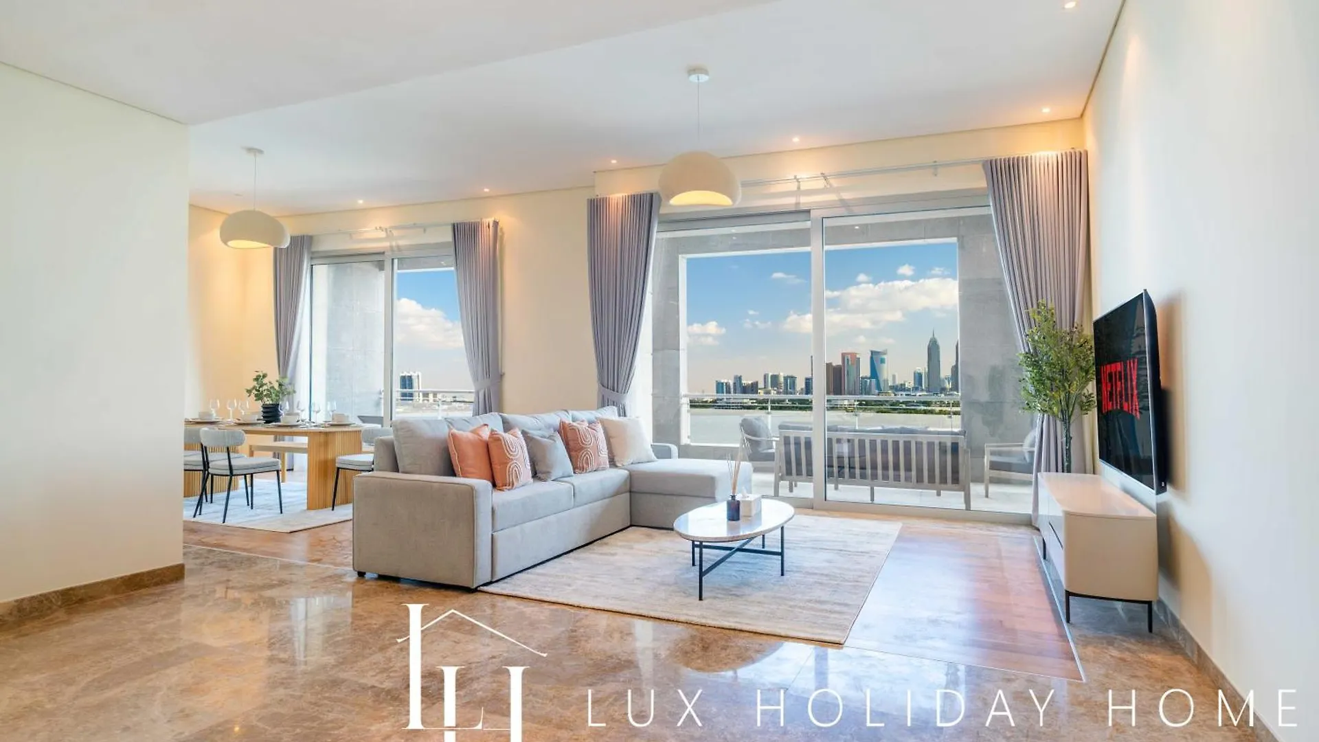 Lux The Palm Burj View Suite Dubai